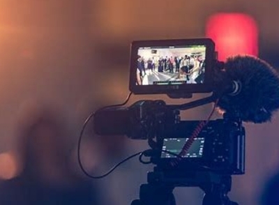 连接世界，创造价值 社交媒体行业中的企业力量